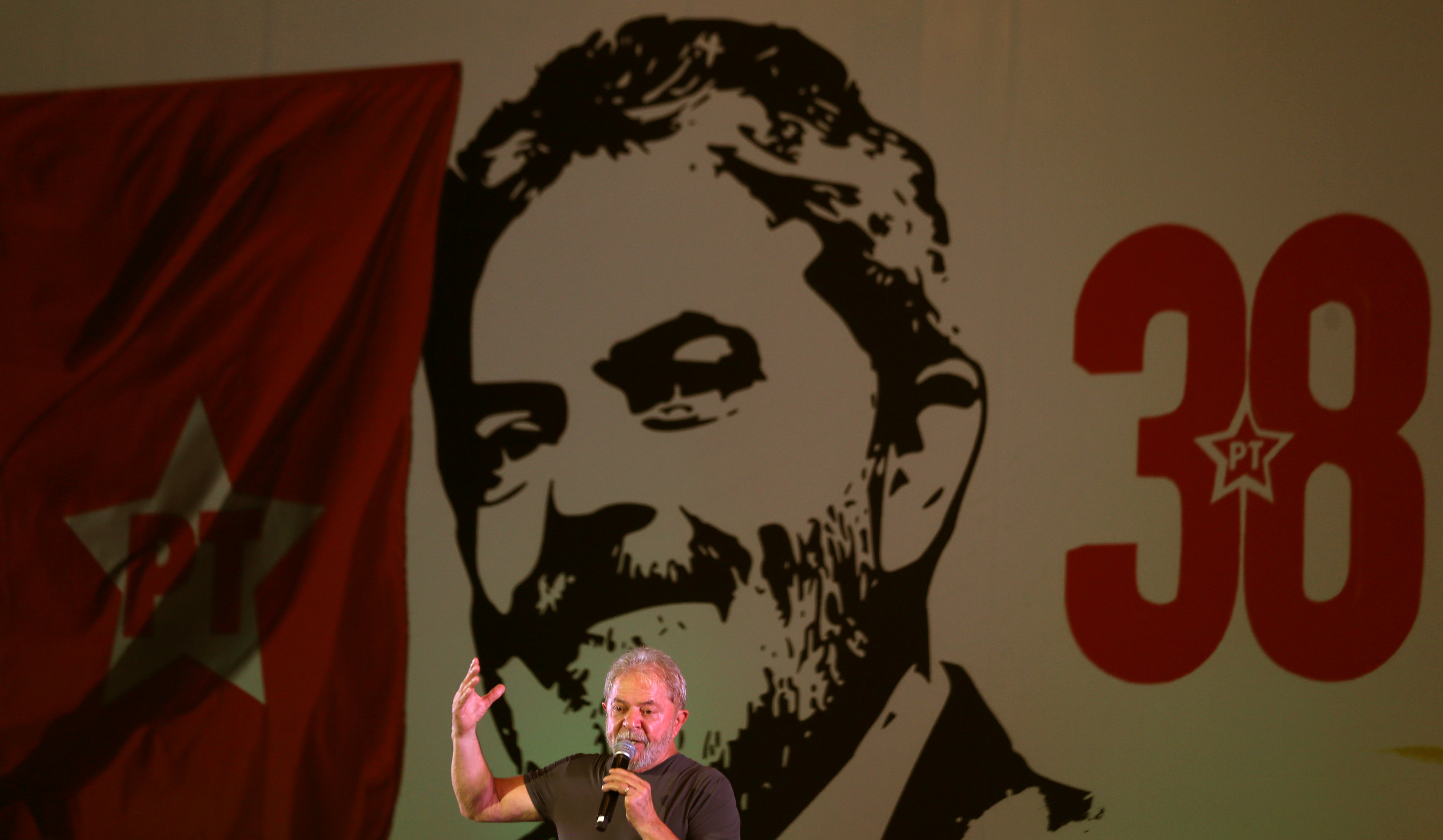 Corte brasileña examinará pedido Lula no ir cárcel