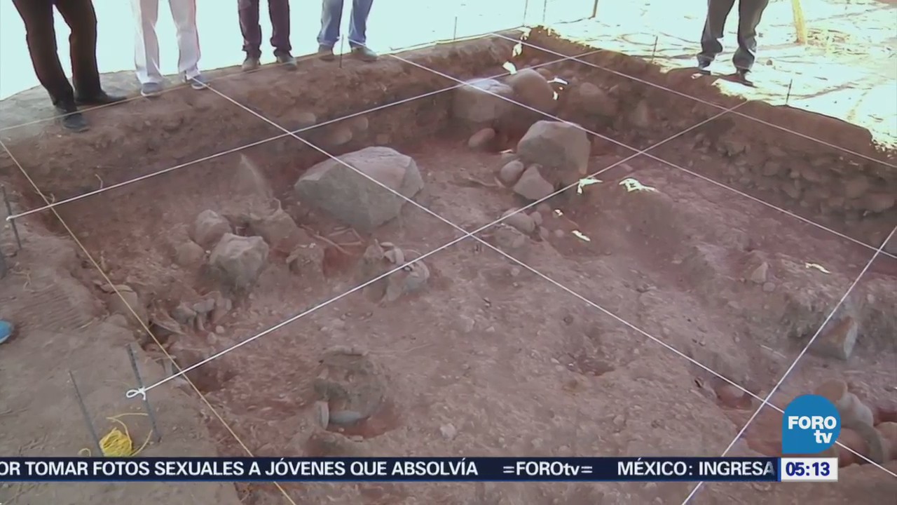 Descubren en Colima fosa funeraria que data de 2 mil años A.C.