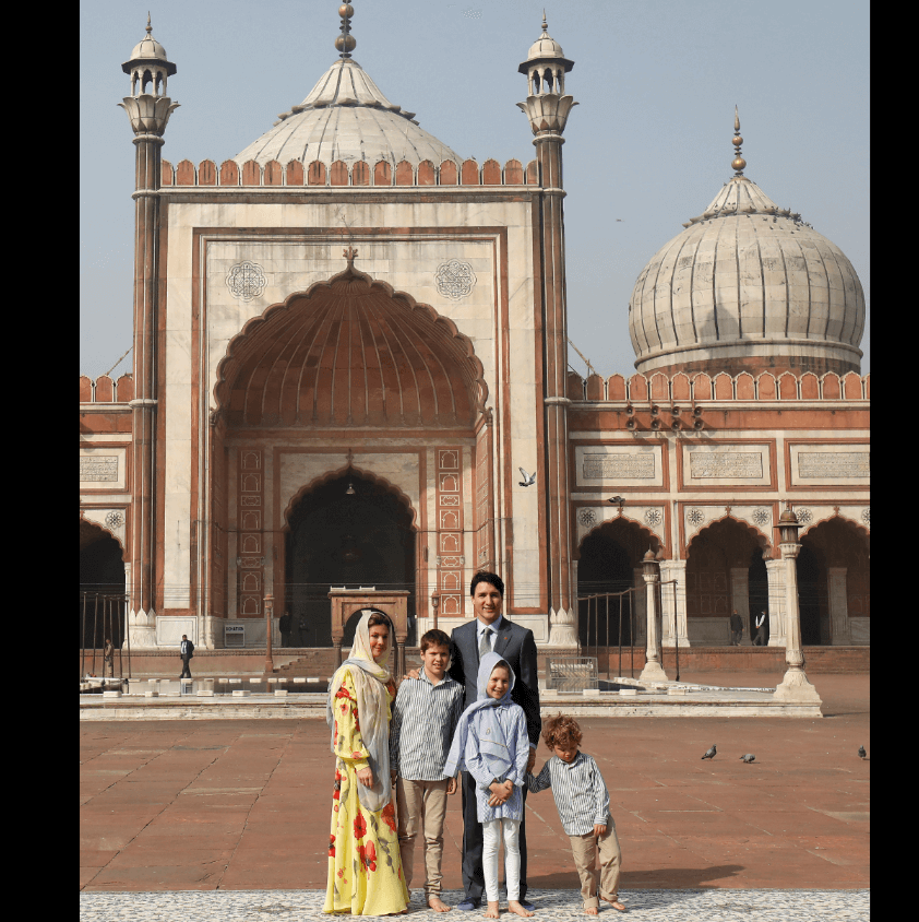 El primer ministro Justin Trudeau y su familia durante visita a India