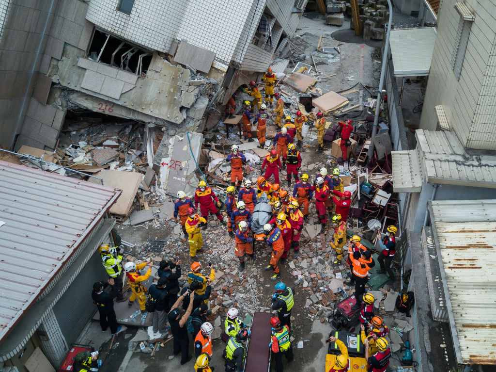 concluyen los rescates tras el terremoto en taiwán