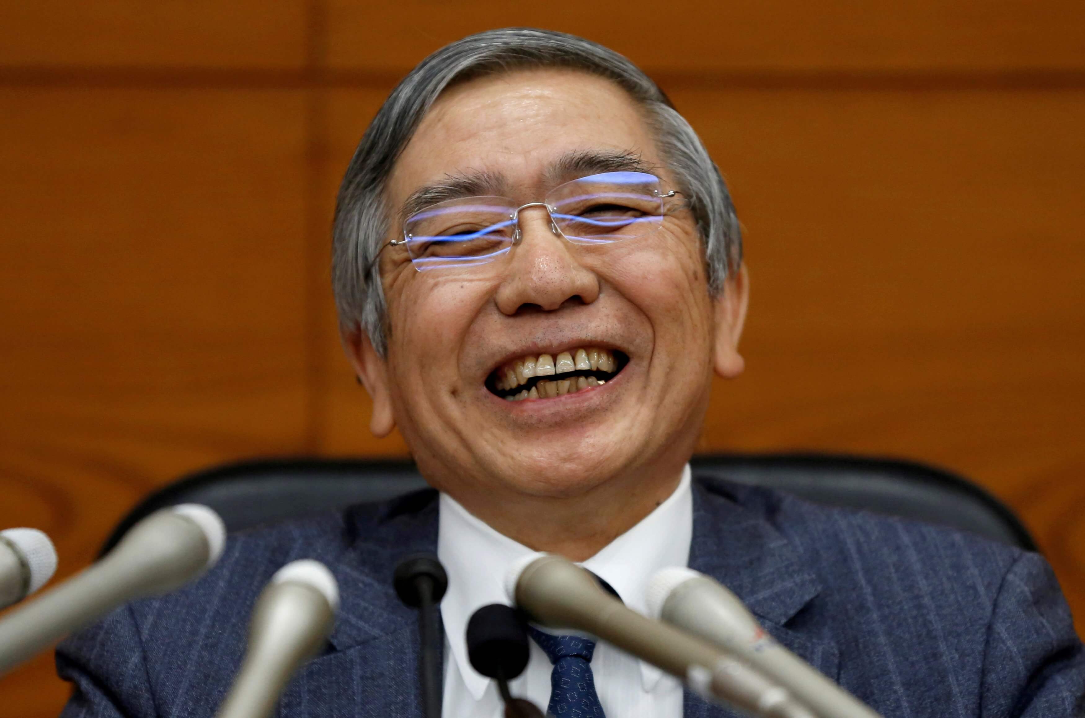 Japón nomina a Kuroda para otro periodo frente al banco central