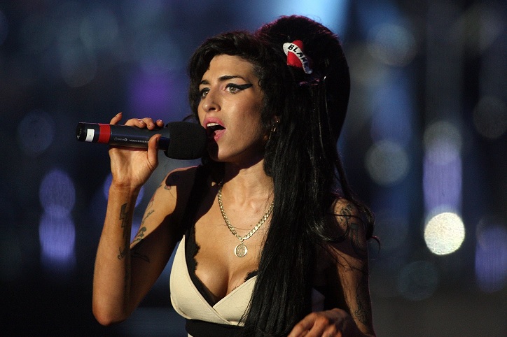 Sale a la luz "My Own Way", canción inédita de Amy Winehouse