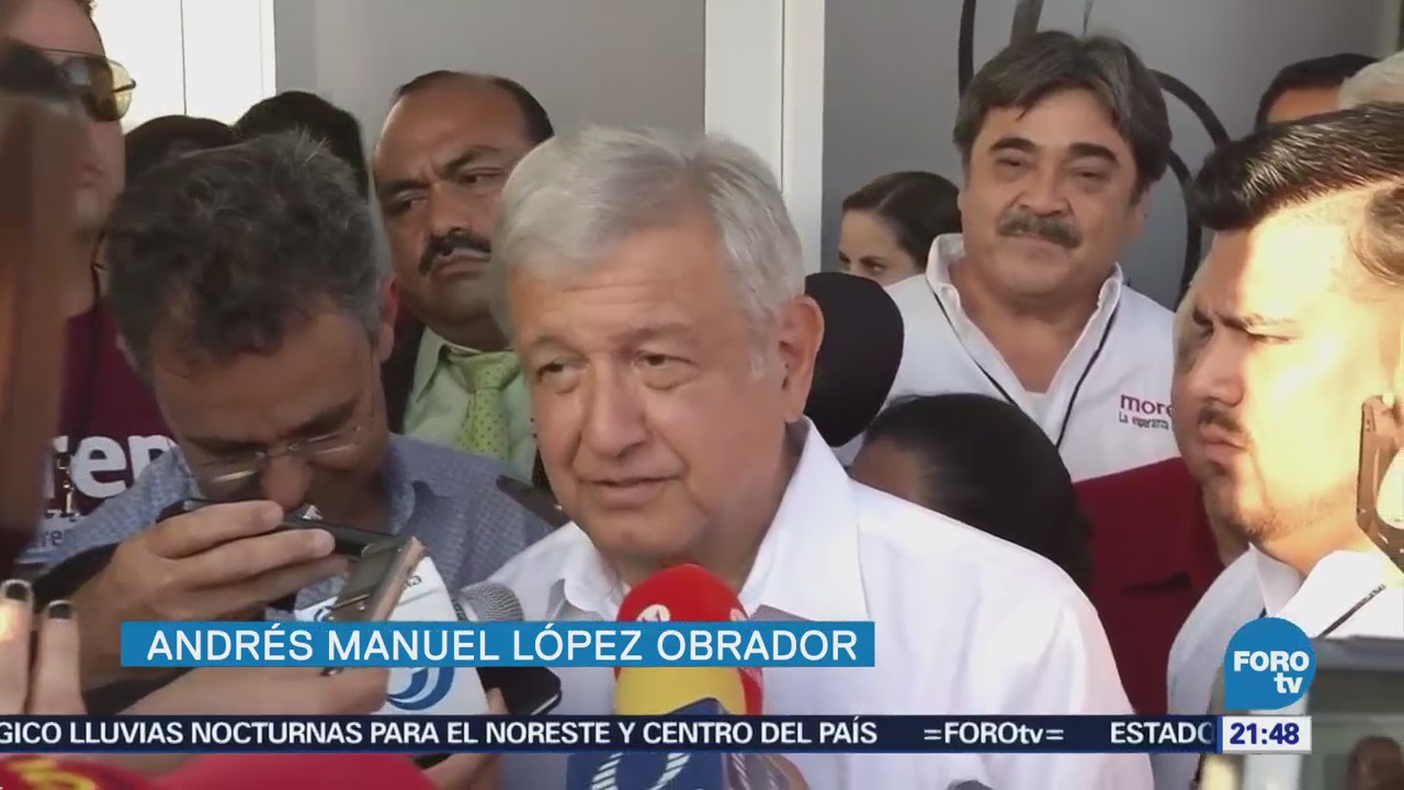López Obrador se reúne con integrantes de Morena en Nuevo Laredo Tamaulipas