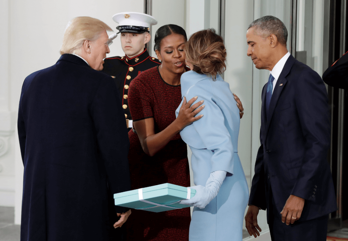 Michelle Obama revela qué le regaló Melania Trump