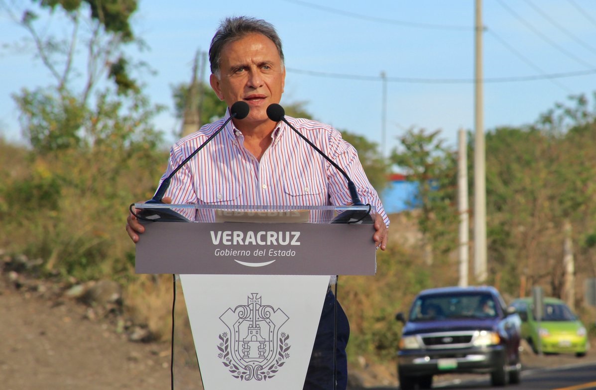 Suman ocho muertos tras motín en penal en Veracruz