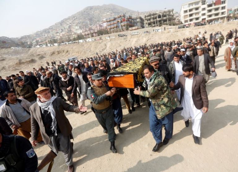 aumentan víctimas civiles por bombardeos aéreos en afganistan: onu