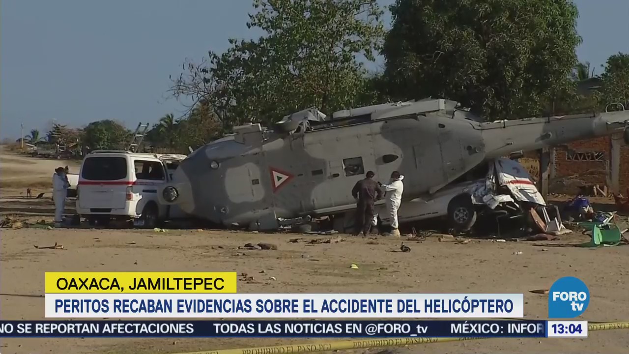 Peritos Recaban Evidencias Accidente Helicóptero Oaxaca
