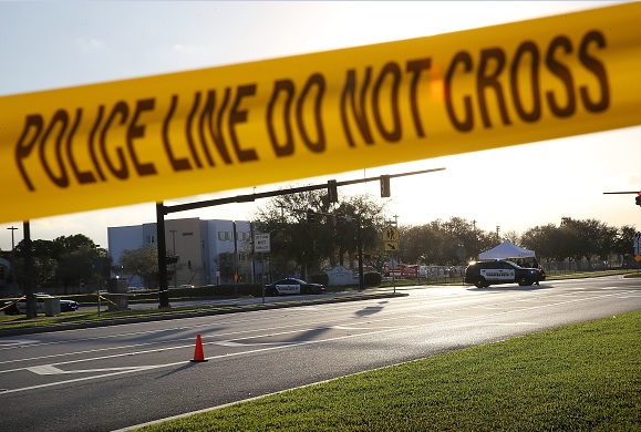 Policía arresta a joven por amenazas de muerte en escuelas de Florida