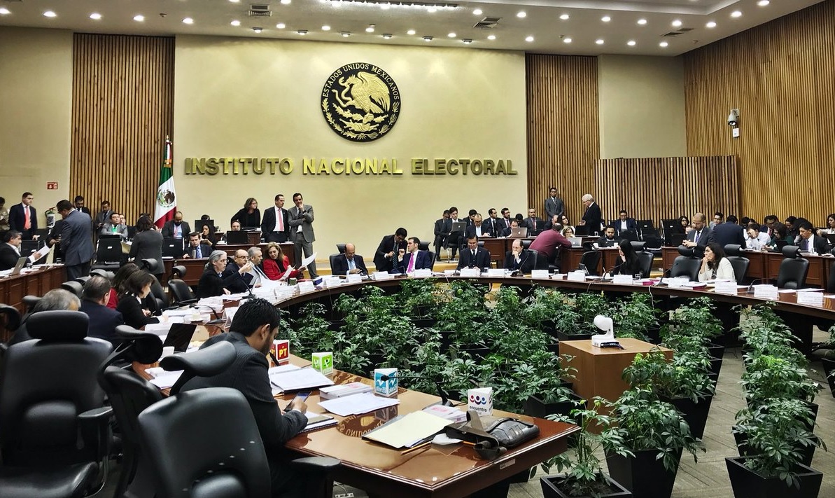 INE valida apoyos a 39 aspirantes independientes a diputados