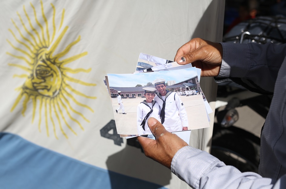 Argentina ofrece 4.9 mdd a quien halle el submarino ARA San Juan