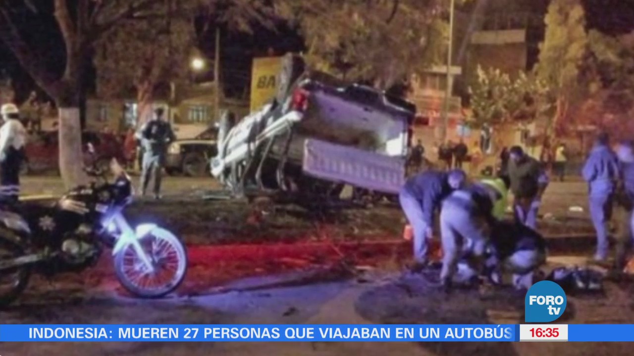 Vuelca camioneta y deja un policía muerto y cinco lesionados en Michoacán