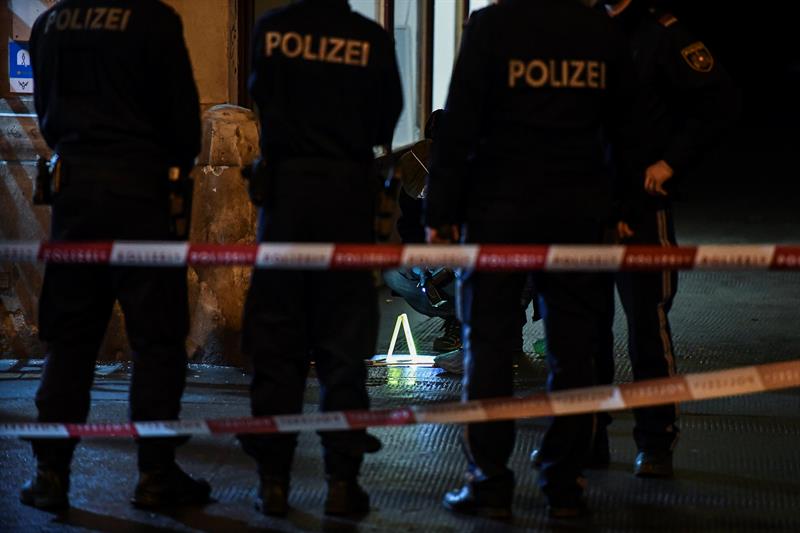 Detienen a sospechoso de al menos cuatro apuñalamientos en Viena
