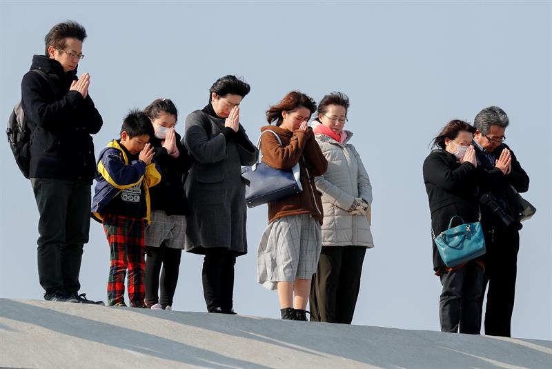 Japón conmemora siete años del tsunami y accidente nuclear de Fukushima