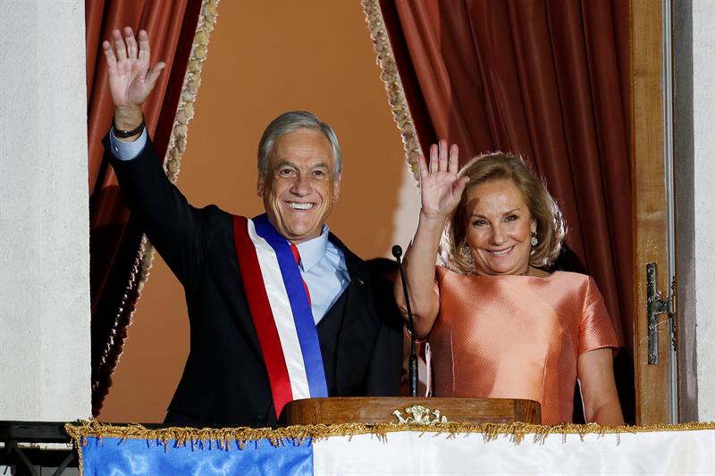 Piñera se compromete con crecimiento económico y derechos de la infancia