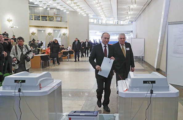 Los ocho candidatos a la presidencia rusa votaron en las primeras horas