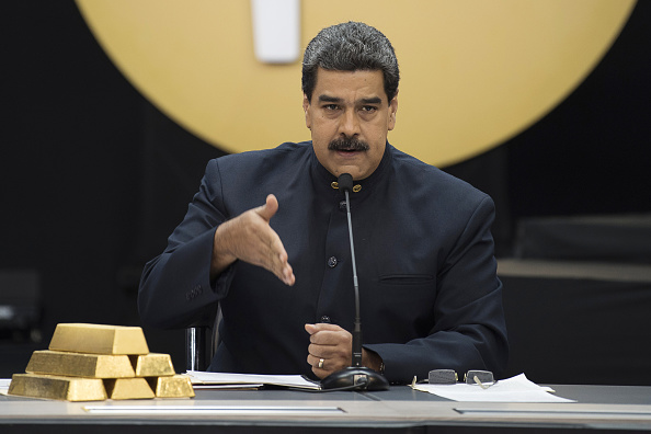 Desconfianza en Venezuela, tras acciones de Maduro en valor del Bolívar