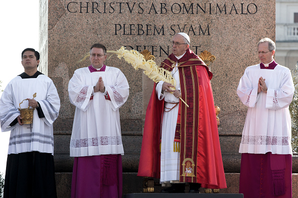 Papa Francisco insta a jóvenes a alzar la voz en Domingo de Ramos