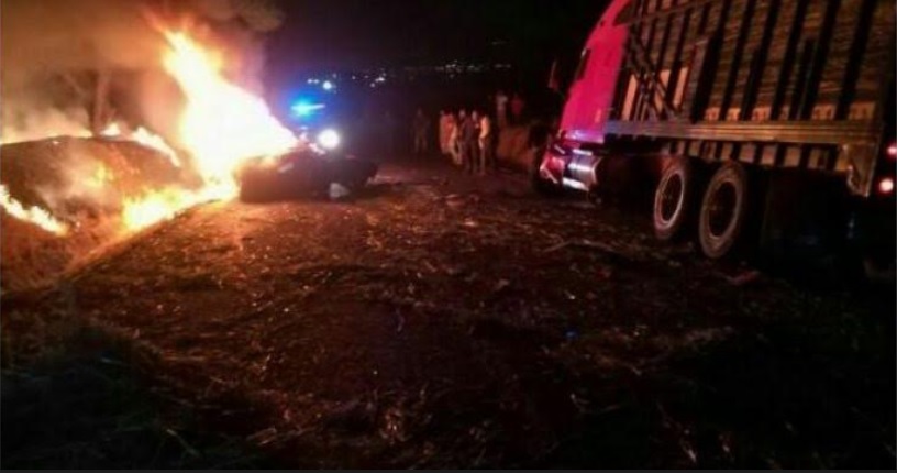 Mueren siete personas tras choque múltiple en Michoacán