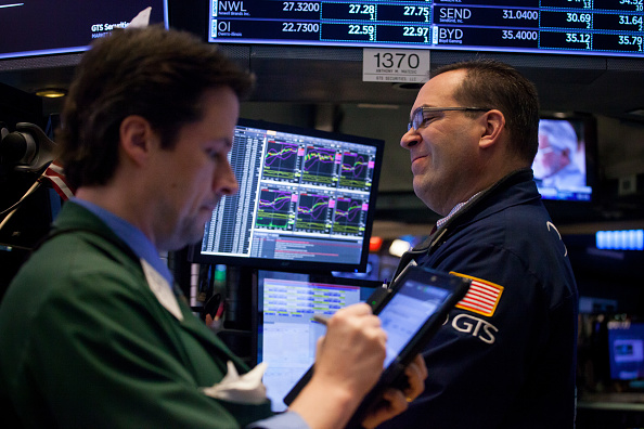 Wall Street cierra mixto y Dow Jones retrocede 0 62 ciento