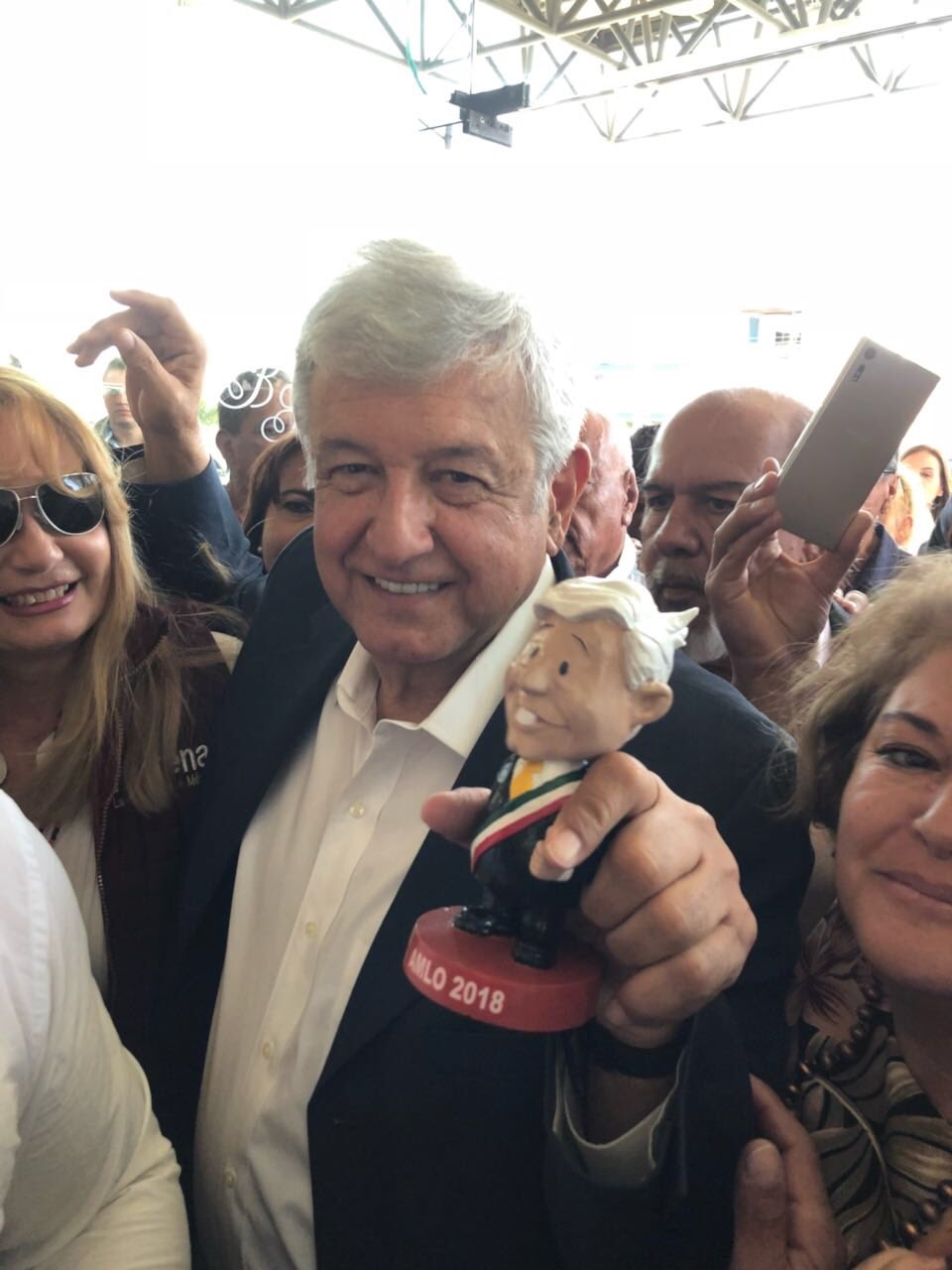 López Obrador rechaza que tenga intención de establecer control de precios