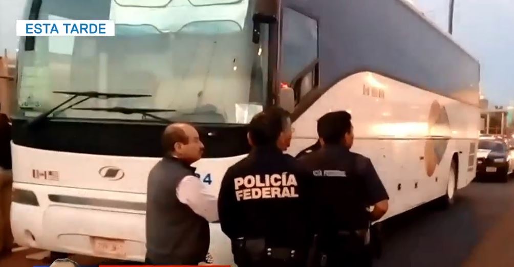 Asaltan un autobús de pasajeros en la carretera Ecatepec-Pirámides