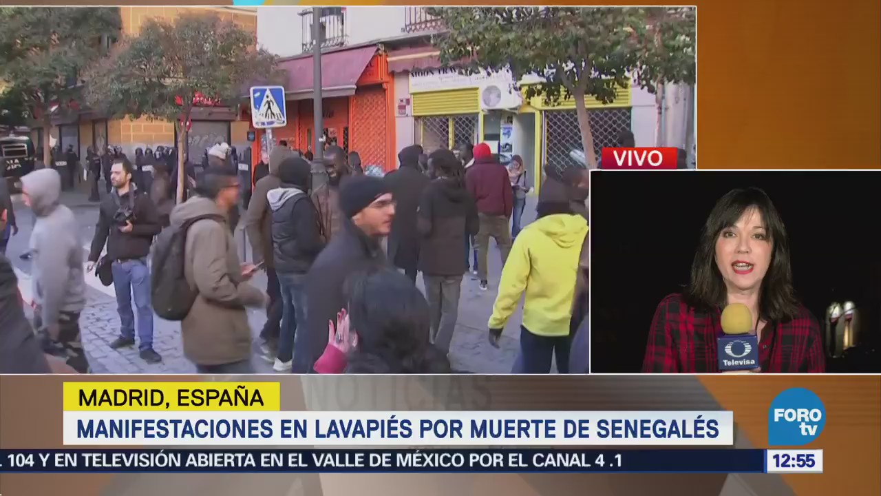 Cientos de personas se manifiestan por muerte de senegalés en MadridCientos de personas se manifiestan por muerte de senegalés en Madrid