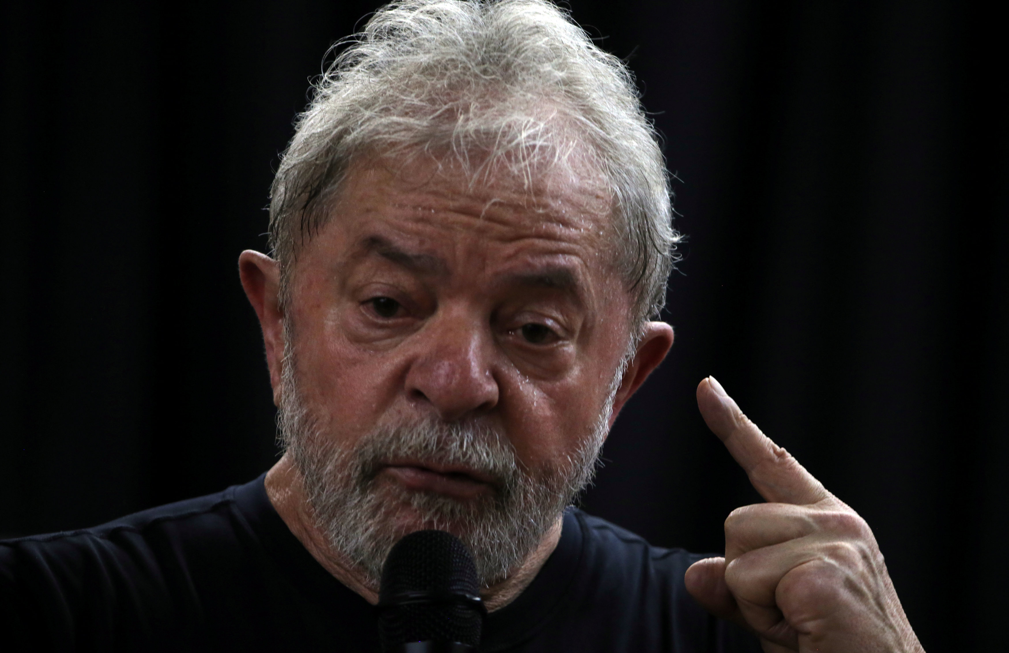 Corte brasileña blinda Lula ir prisión