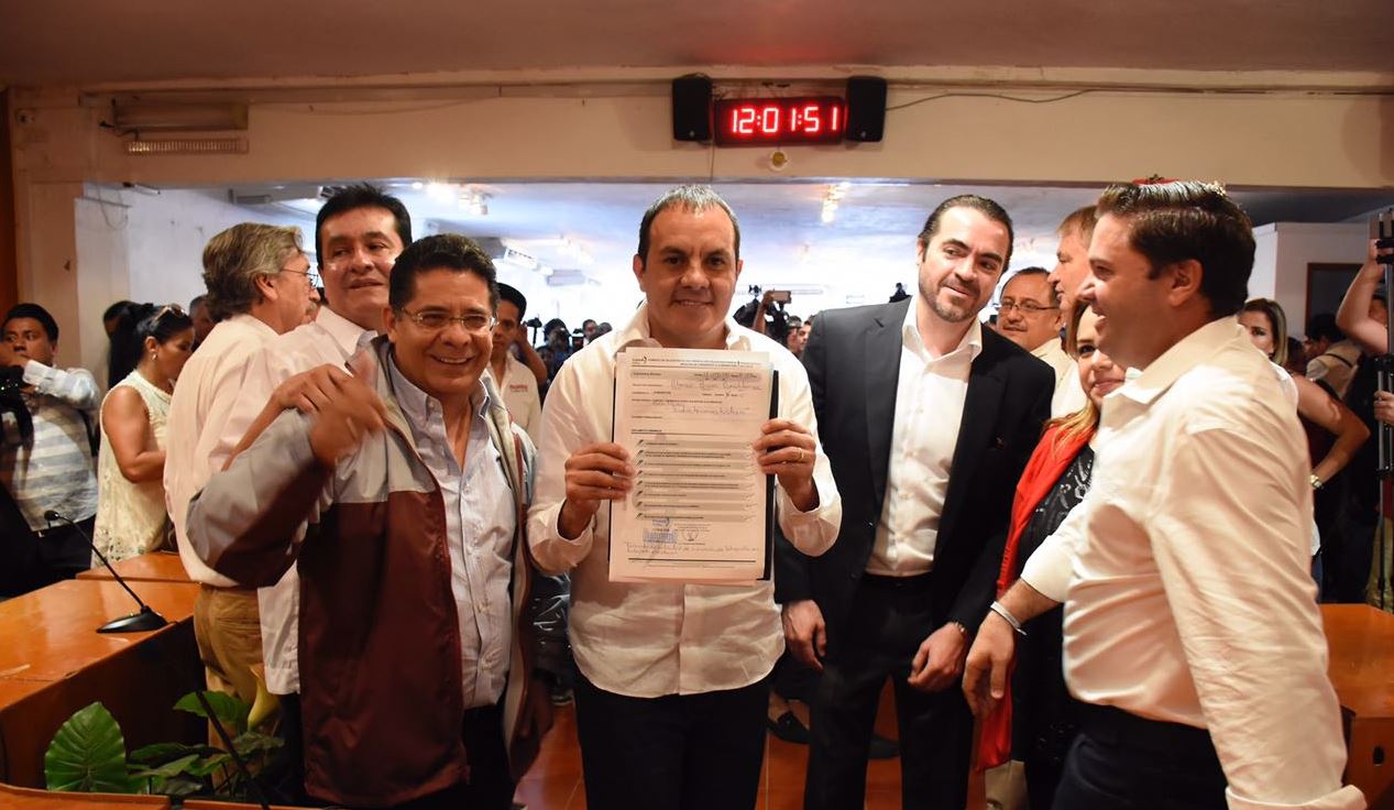 Cuauhtémoc Blanco se registra como candidato a la gubernatura de Morelos