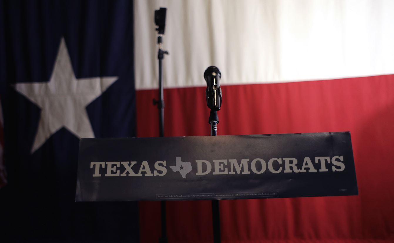 democratas y mujeres triunfan primarias texas