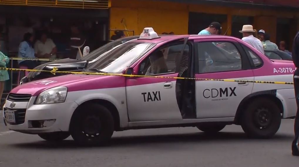 Muere un taxista tras riña de tránsito en Azcapotzalco, CDMX. (Noticieros Televisa)