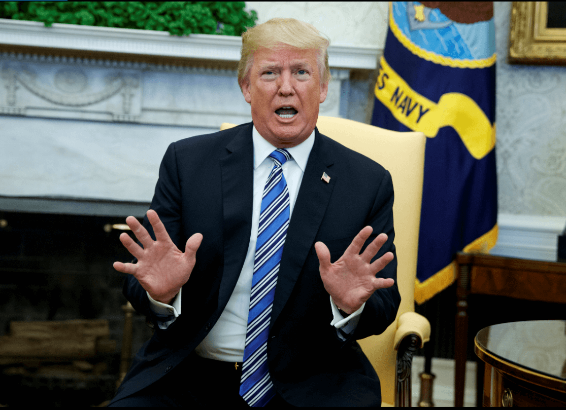Trump niega caos y recalca gran energía en la Casa Blanca