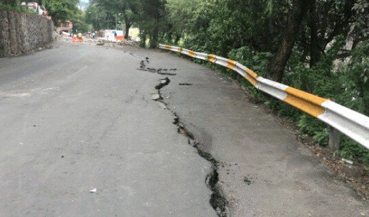 Habitantes de Xochimilco denuncian grietas en carretera Tulyehualco desde sismo 19S