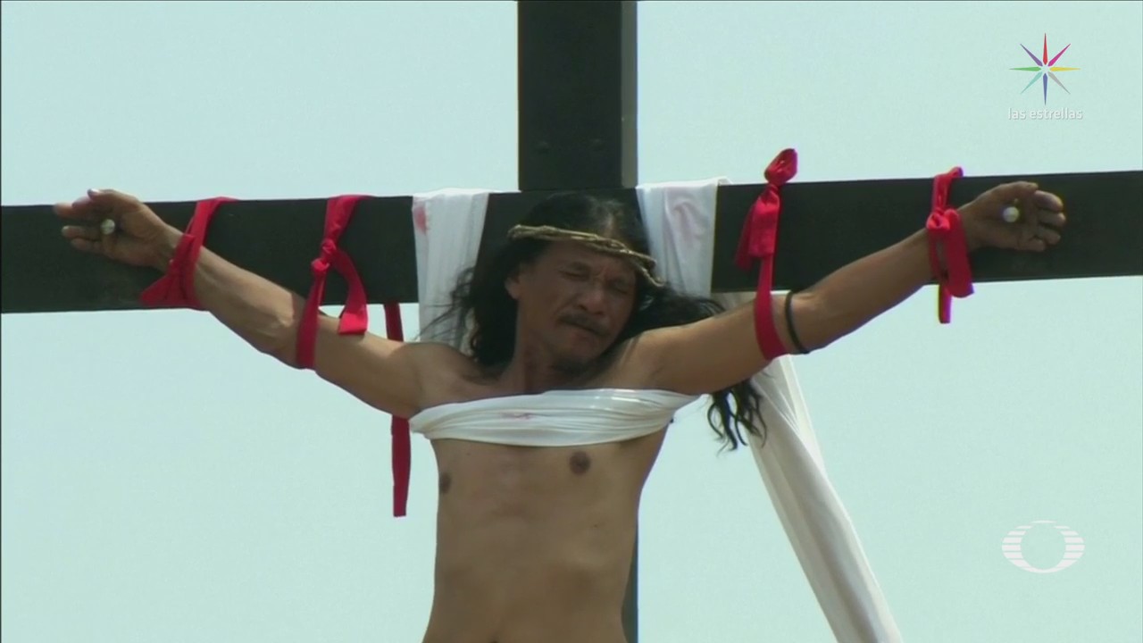 Hombre se 'crucifica' desde hace 32 años en Filipinas