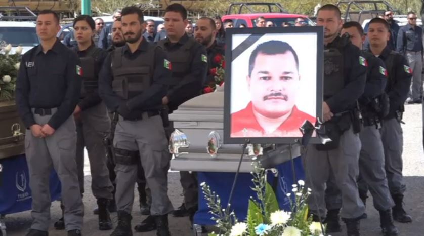 Rinden honores a policías asesinados en Ciudad Juárez, Chihuahua