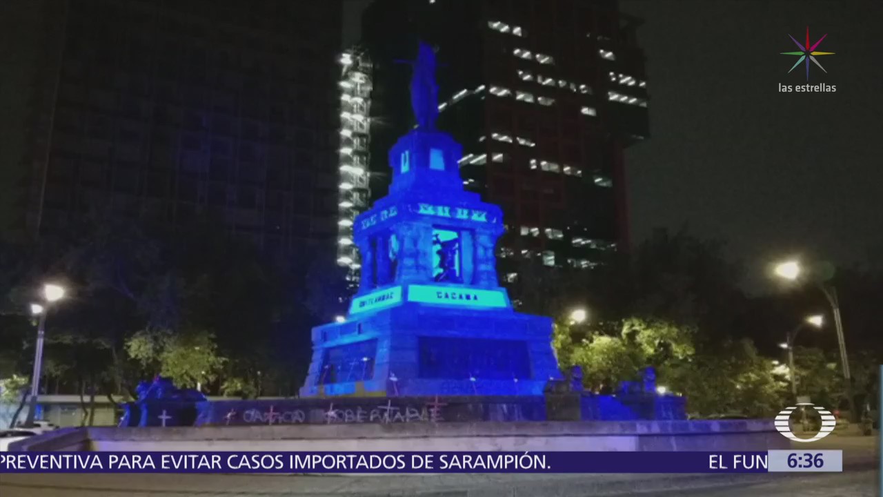 Iluminan monumentos CDMX de azul por 'Día Internacional del Síndrome de Down'