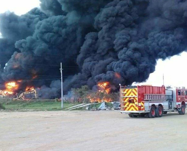 Se registra incendio en empresa de almacenaje en Tamaulipas