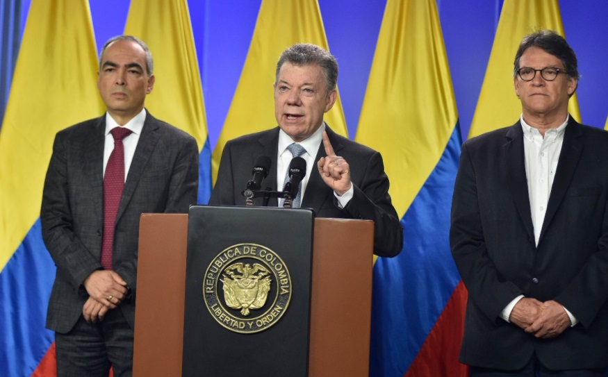 Presidente de Colombia ordena reanudar negociación de paz con ELN