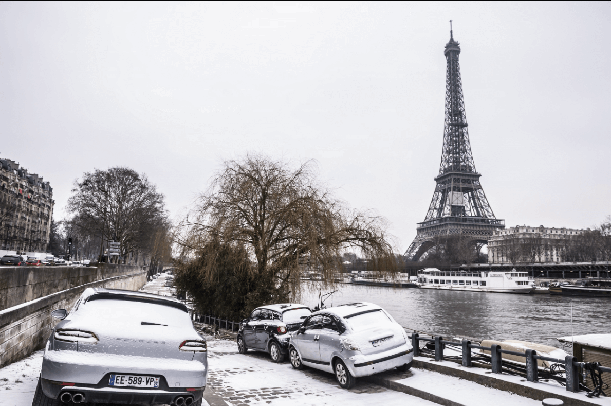 La capital francesa, también afectada por las bajas temperaturas. (EFE) 