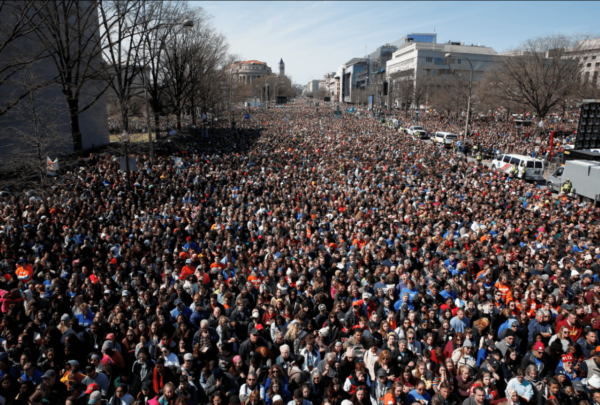 La Marcha por Nuestras Vidas convocó a miles de personas