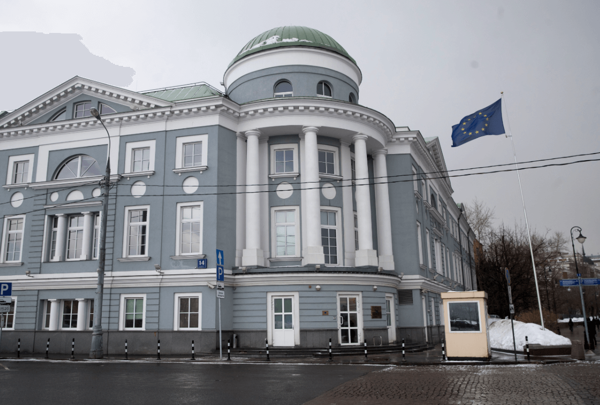Más de medio centenar de diplomáticos rusos, expulsados de UE