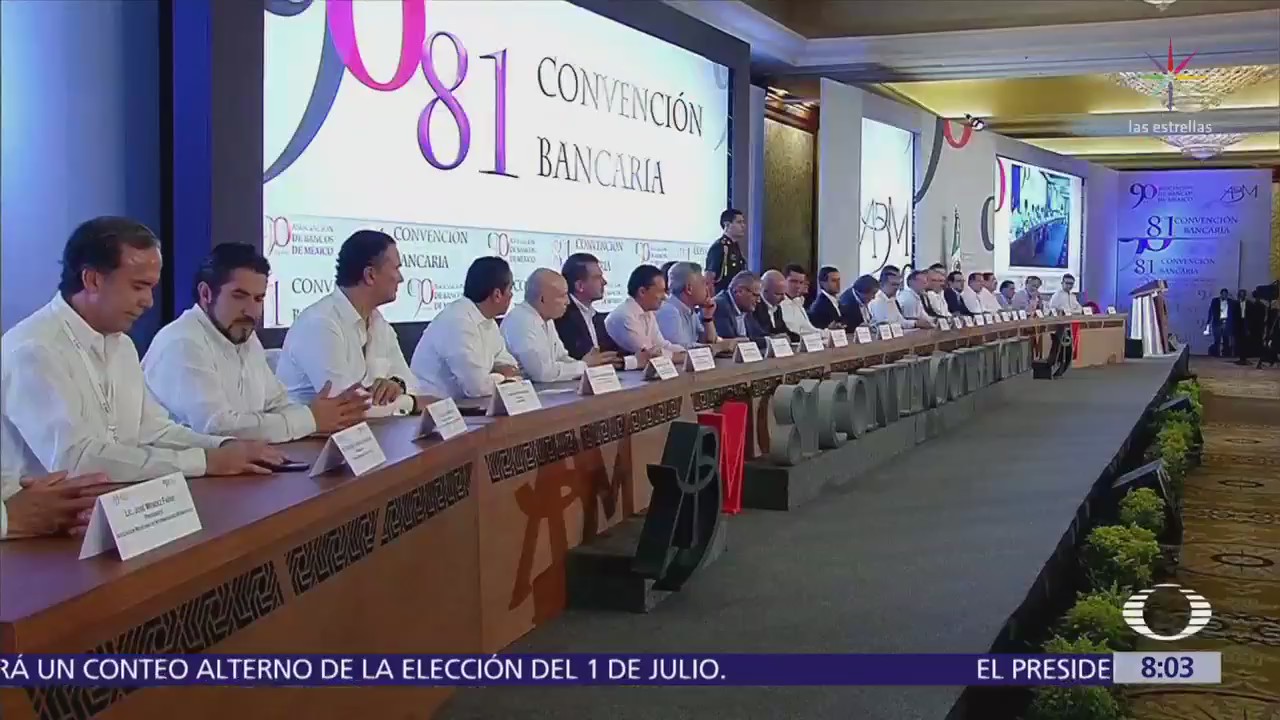 Líderes financieros se reúnen en la Convención Bancaria, en Acapulco