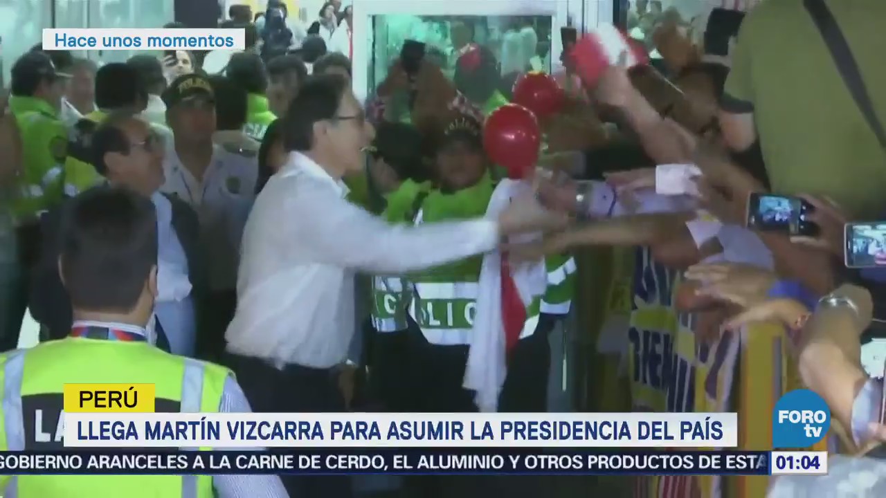 Llega a Perú Martín Vizcarra para asumir Presidencia