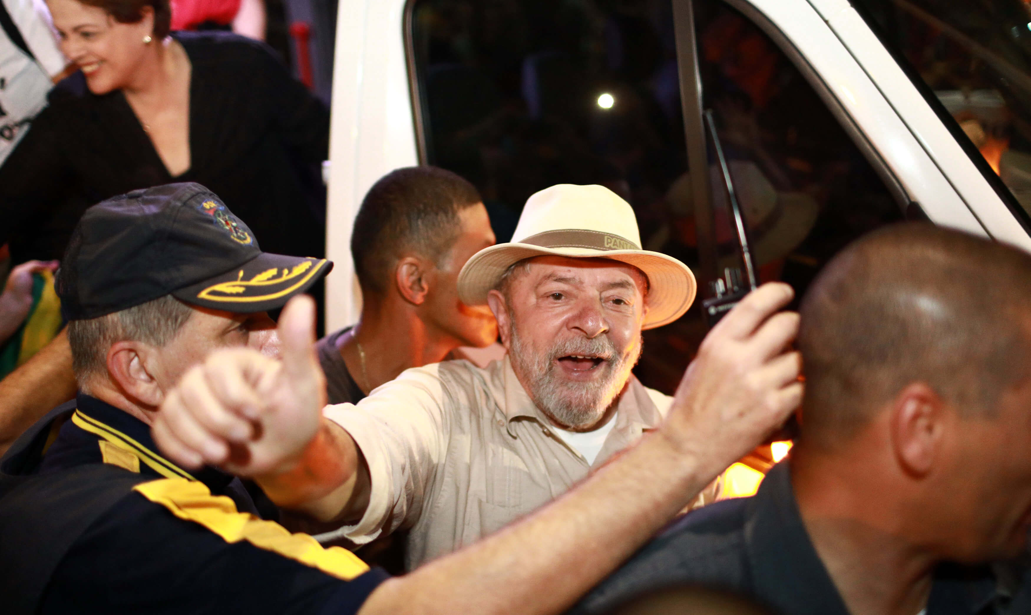 Disparan caravana expresidente brasileño Lula da Silva