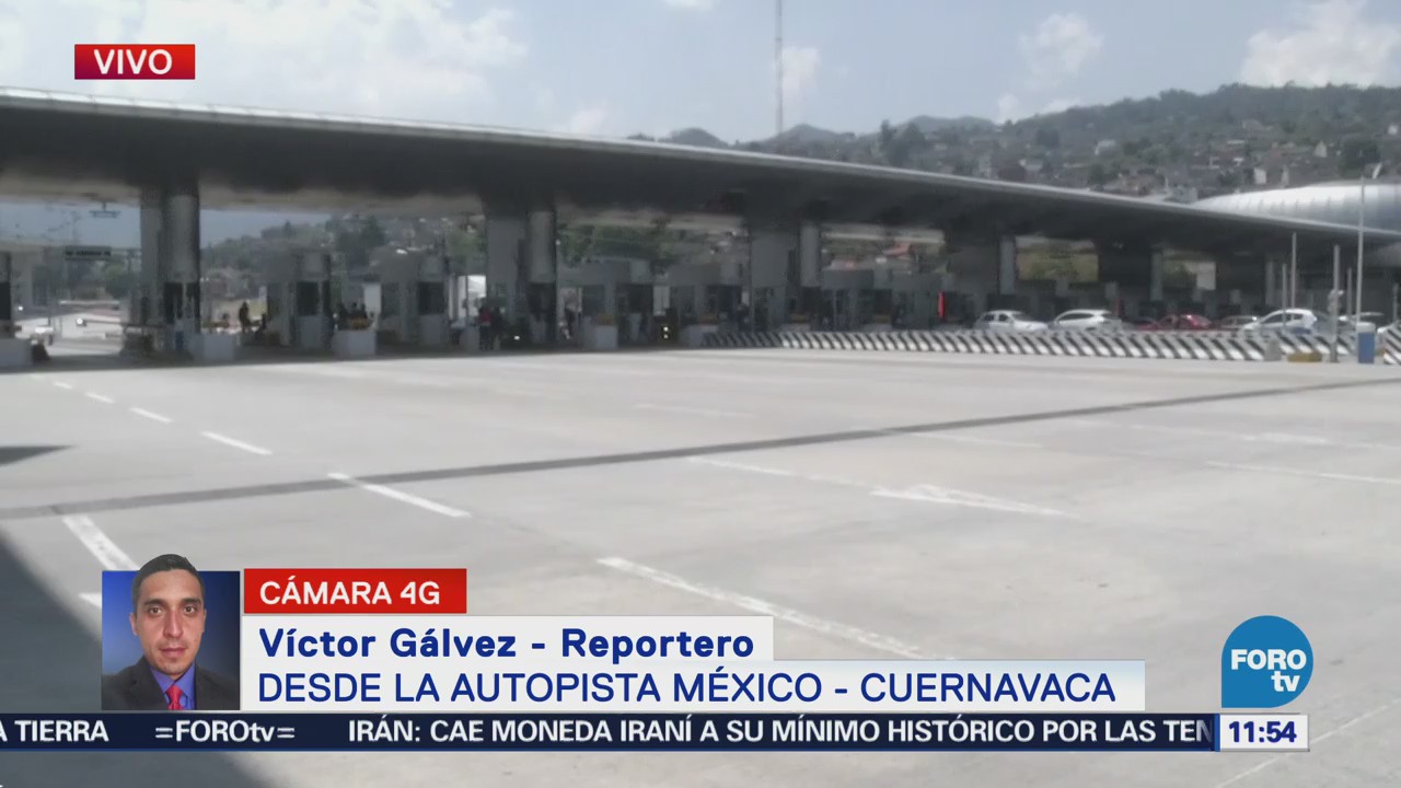 Manifestantes toman control de la caseta de cobro de la autopista México Cuernavaca