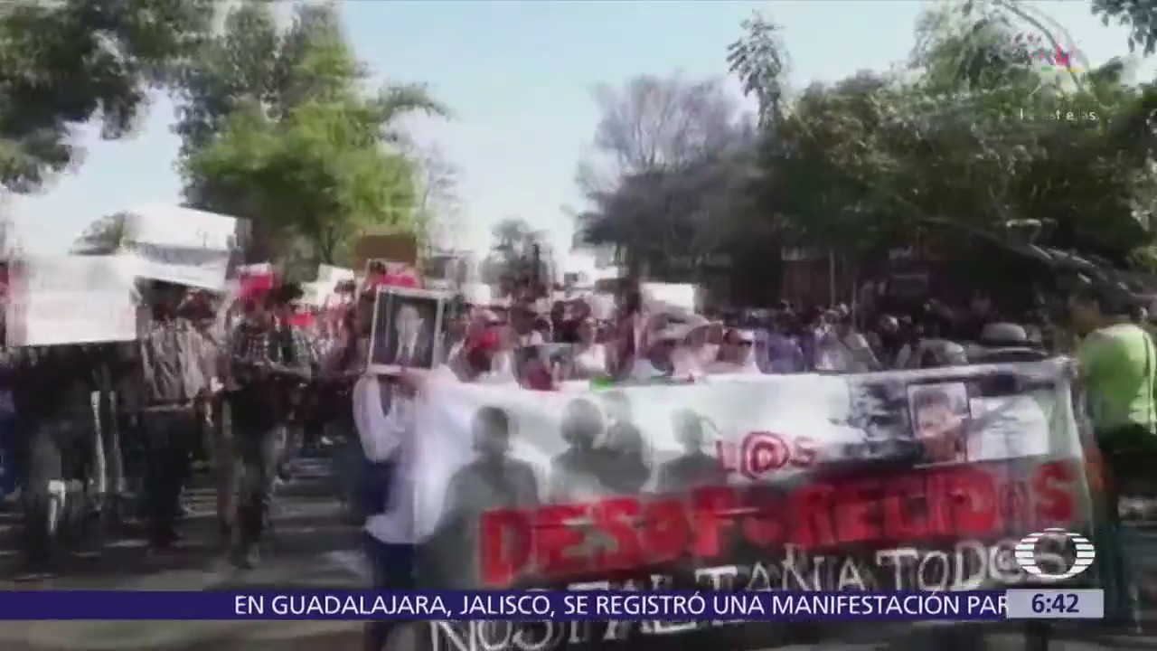 Marchan en Guadalajara por estudiantes de cine desaparecidos
