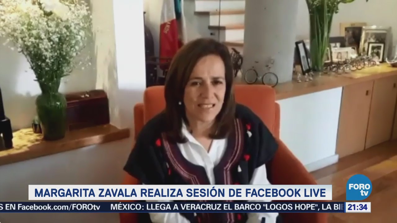 Margarita Zavala realiza sesión de Facebook Live