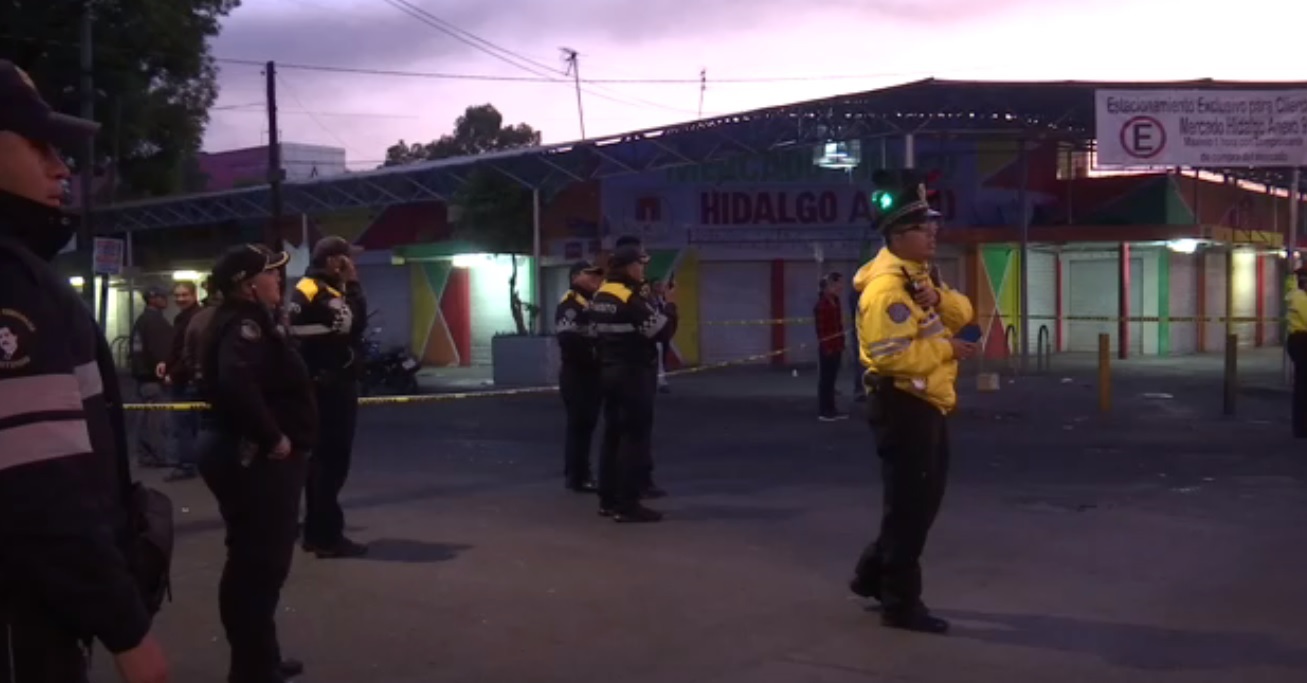 Bomberos regresan al Mercado Hidalgo por presencia de humo
