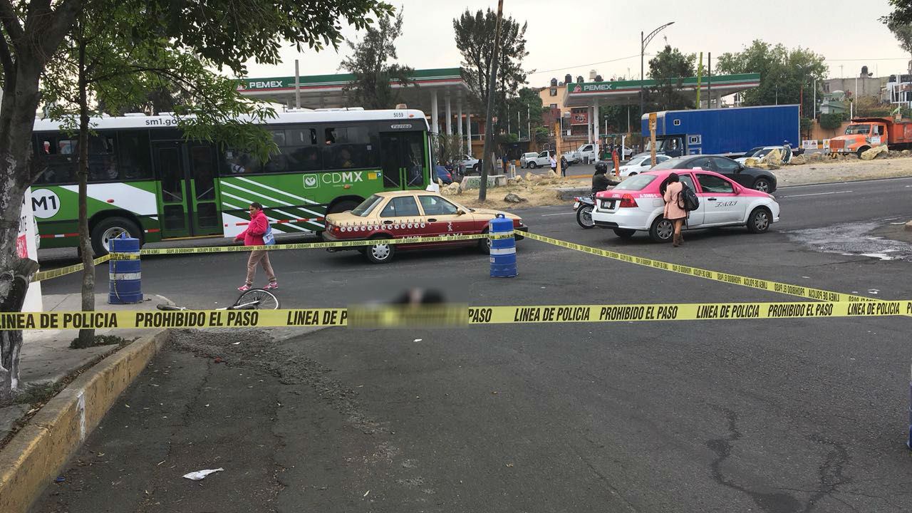 Muere ciclista tras ser atropellado por camión en Iztapalapa