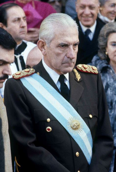 Muere Reynaldo Bignone, último dictador de Argentina. (AP)