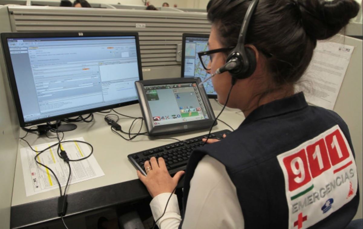 Suspenden a operadora del 911 que atendió reporte de cineastas desaparecidos en Jalisco